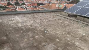 Substituição de telhados com técnicas modernas