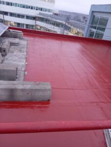 Substituição de telhados com impermeabilização profissional